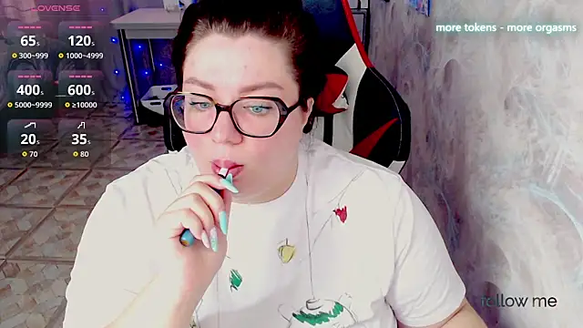 Snapshot of alexa_sweetyy chatting on 05-12-26, 06:10 alexa sweetyy online show from 05-12-26, 06:10