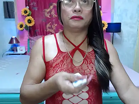 UrAsianPrincessDanie online show from 06-20-26, 07:30