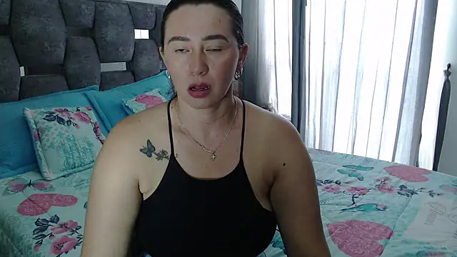 sara hott 1 online show from 03-08-26, 07:17