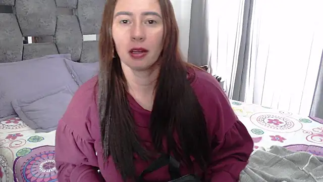 Snapshot of sara_hott_1 chatting on 04-20-26, 06:53 sara hott 1 online show from 04-20-26, 06:53