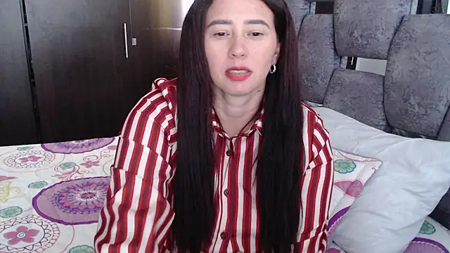 sara hott 1 online show from 08-03-26, 04:24