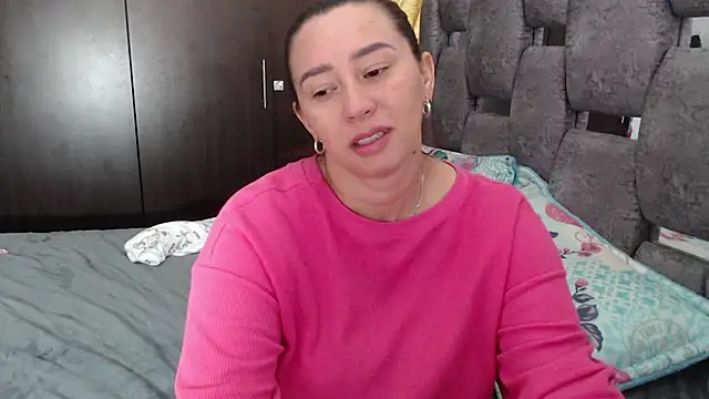 sara hott 1 online show from 07-16-26, 02:58