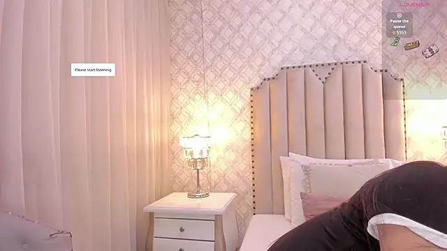 Snapshot of Pia_Johnson_ chatting on 09-10-25, 11:42 Pia Johnson online show from 09-10-25, 11:42