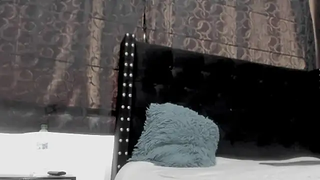 amareto queen online show from 01-14-26, 08:12