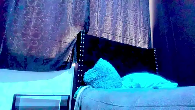 amareto queen online show from 02-02-26, 07:24