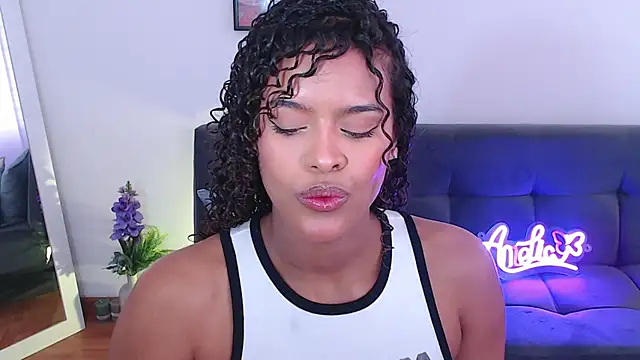 Snapshot of Amelia_bss chatting on 03-02-25, 01:53 Amelia bss online show from 03-02-25, 01:53