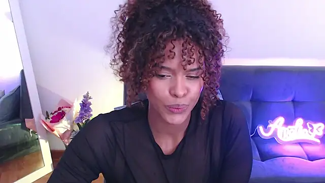 Snapshot of Amelia_bss chatting on 02-20-25, 01:51 Amelia bss online show from 02-20-25, 01:51