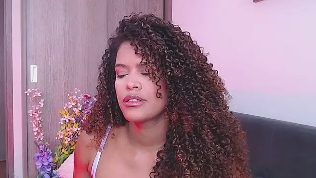 Snapshot of Amelia_bss chatting on 10-05-25, 02:19 Amelia bss online show from 10-05-25, 02:19