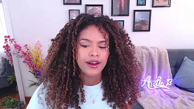 Snapshot of Amelia_bss chatting on 03-17-25, 02:01 Amelia bss online show from 03-17-25, 02:01