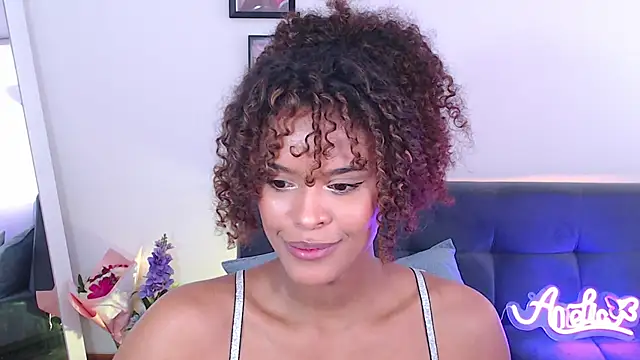 Snapshot of Amelia_bss chatting on 02-21-25, 04:48 Amelia bss online show from 02-21-25, 04:48