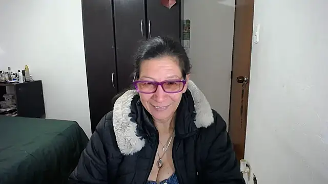 Snapshot of latin49 chatting on 02-25-26, 04:45 latin49 online show from 02-25-26, 04:45