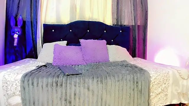 lesly xx online show from 04-01-26, 07:22