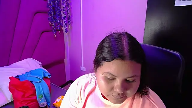 ValenTitis online show from 12-18-25, 08:34