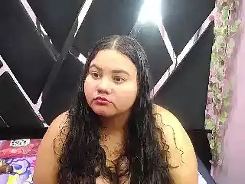Snapshot of ValenTitis chatting on 02-01-25, 05:18 ValenTitis online show from 02-01-25, 05:18