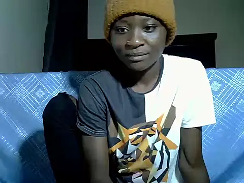 Snapshot of sweet_caci chatting on 06-23-26, 06:33 sweet caci online show from 06-23-26, 06:33