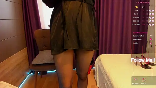Snapshot of MissVanessa0 chatting on 03-19-25, 02:13 MissVanessa0 online show from 03-19-25, 02:13