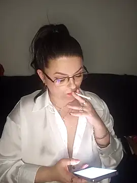 Snapshot of sweetychloelle chatting on 03-02-25, 05:09 sweetychloelle online show from 03-02-25, 05:09