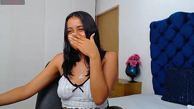 Snapshot of Lili666_ chatting on 05-07-26, 03:22 Lili666 online show from 05-07-26, 03:22