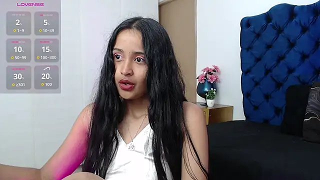 Lili666  online show from 11-01-25, 03:13