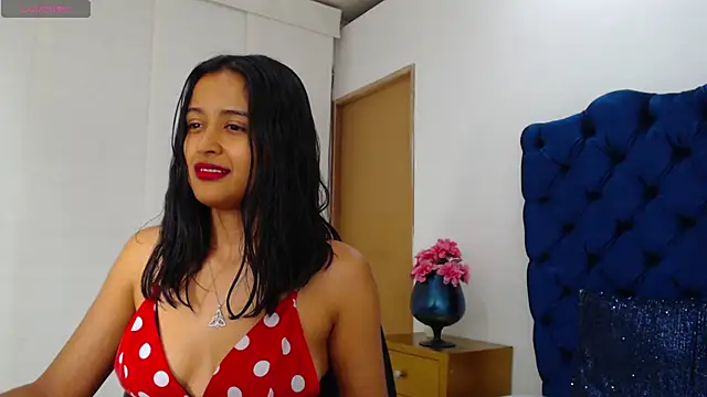 Snapshot of Lili666_ chatting on 05-10-26, 03:43 Lili666 online show from 05-10-26, 03:43