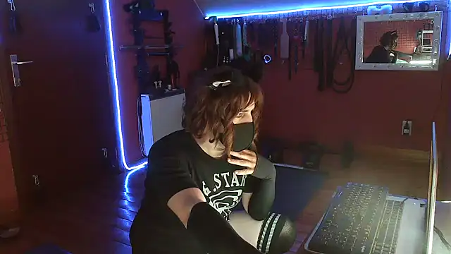 Ginny-the-bdsm-nympho online show from 04-16-26, 05:03