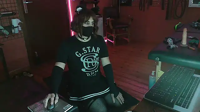 Ginny-the-bdsm-nympho online show from 10-23-25, 05:00