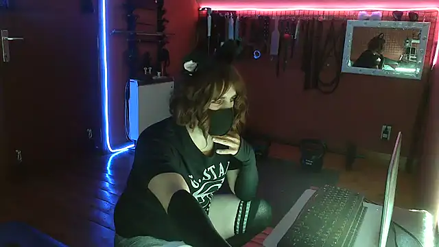 Ginny-the-bdsm-nympho online show from 04-26-26, 05:21