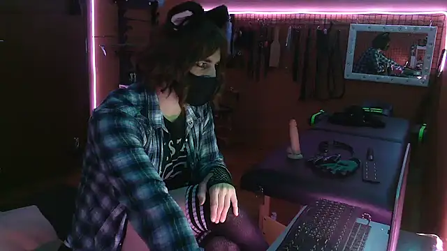 Ginny-the-bdsm-nympho online show from 12-21-25, 05:58