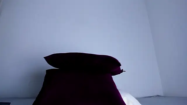 Skarleth69 online show from 01-19-26, 02:48