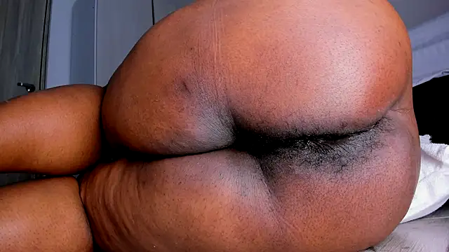 Snapshot of Skarleth69 chatting on 10-07-25, 02:56 Skarleth69 online show from 10-07-25, 02:56