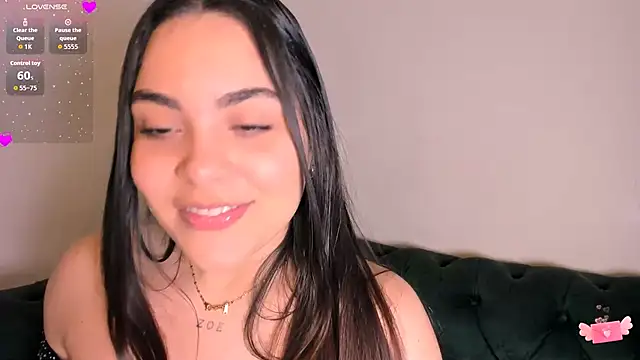 Snapshot of nahla_jameel chatting on 11-25-25, 05:52 nahla jameel online show from 11-25-25, 05:52