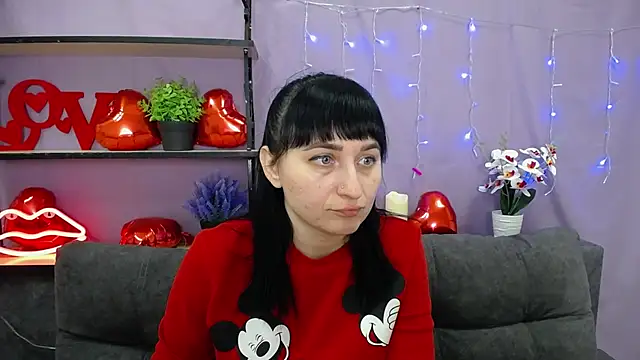 NinaFlawlees online show from 03-05-25, 07:06