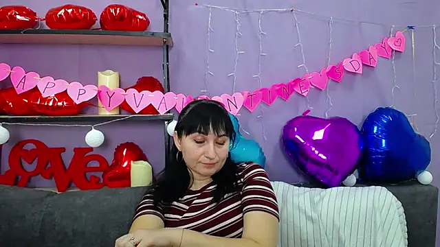 NinaFlawlees online show from 02-10-25, 02:52