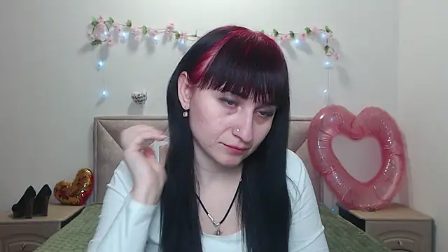 NinaFlawlees online show from 03-05-26, 12:57