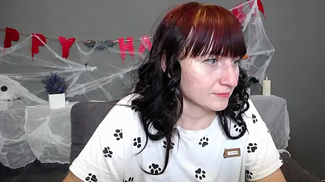 NinaFlawlees online show from 10-16-25, 12:13