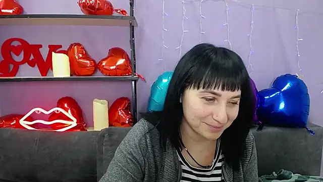 NinaFlawlees online show from 03-02-25, 01:37