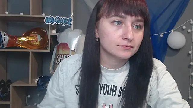 NinaFlawlees online show from 10-02-25, 12:08