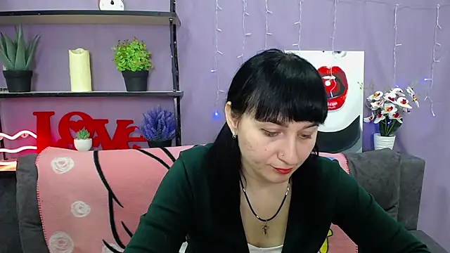 NinaFlawlees online show from 03-13-25, 07:06