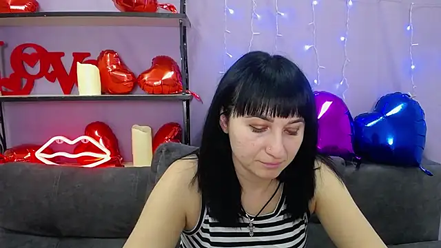 NinaFlawlees online show from 03-01-25, 10:31