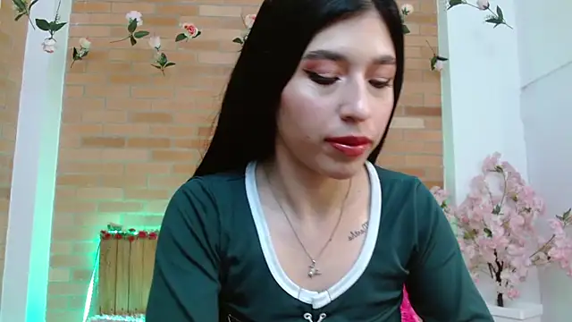 Snapshot of adriscute chatting on 06-10-26, 02:46 adriscute online show from 06-10-26, 02:46