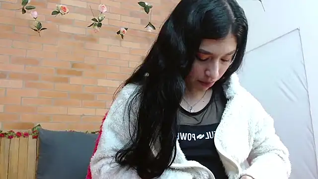 Snapshot of adriscute chatting on 06-14-26, 02:46 adriscute online show from 06-14-26, 02:46