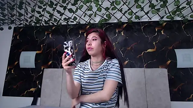 Snapshot of adriscute chatting on 05-08-26, 03:43 adriscute online show from 05-08-26, 03:43