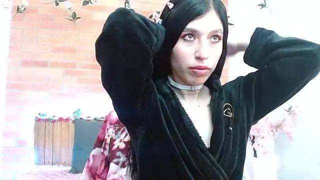 Snapshot of adriscute chatting on 06-19-26, 02:50 adriscute online show from 06-19-26, 02:50
