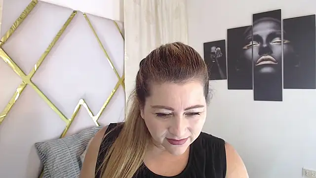 Danna Wester online show from 02-09-25, 06:47