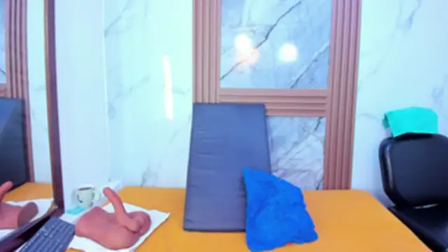 HannyMansonh online show from 11-15-25, 03:21