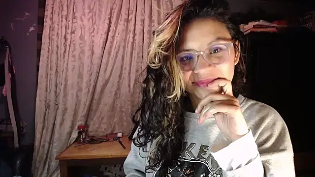 Snapshot of Hathorlove chatting on 02-24-26, 06:47 Hathorlove online show from 02-24-26, 06:47