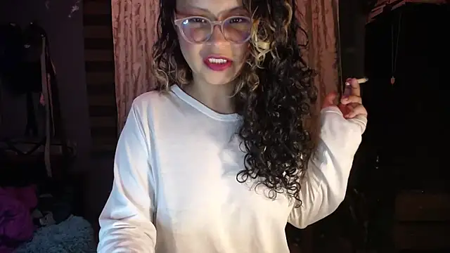 Snapshot of Hathorlove chatting on 02-27-26, 02:56 Hathorlove online show from 02-27-26, 02:56