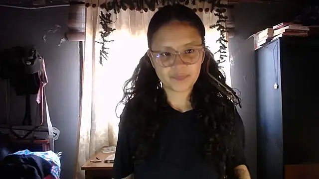 Snapshot of Hathorlove chatting on 01-17-26, 08:34 Hathorlove online show from 01-17-26, 08:34