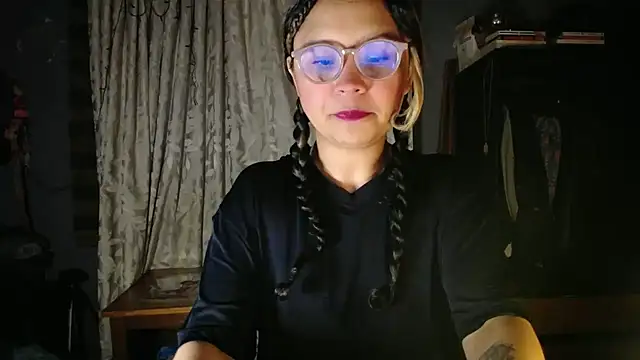 Hathorlove online show from 12-05-25, 08:24