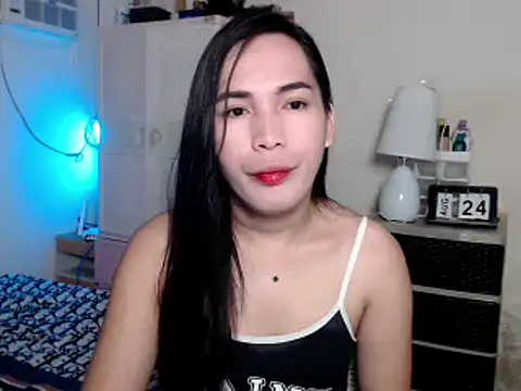 Snapshot of Msyensmith chatting on 09-24-25, 12:51 Msyensmith online show from 09-24-25, 12:51